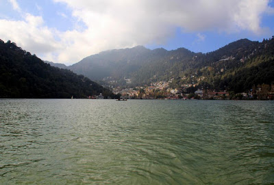 Nainital - A Beautiful Hill Station in India, Amazing Photo Seen On lolpicturegallery.blogspot.com