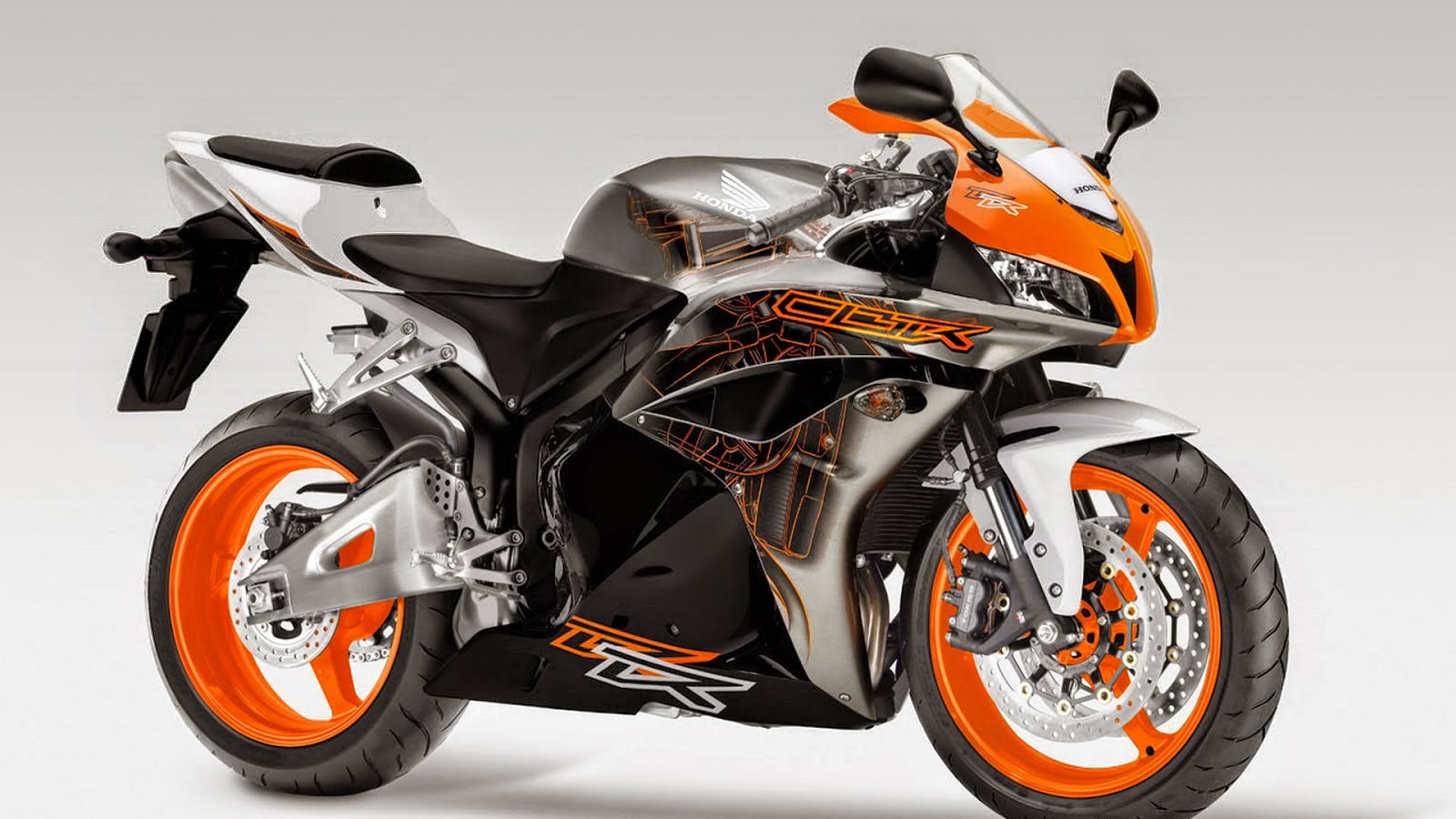 Modifikasi Cb150r Terbaru New Facelift Street Fighter Full Fairing