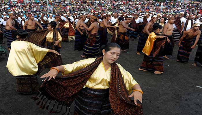 Tarian Tradisional Dari NTT Dan Penjelasannya - Cinta 