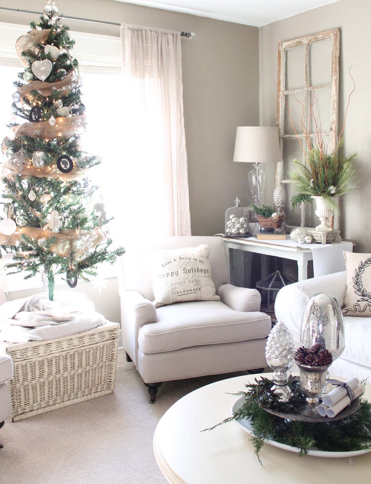 12th and White: Our Christmas Living Room- Part 2