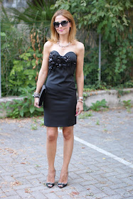 black strapless dress