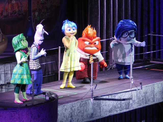 Disney on Ice presents Follow Your Heart | Inside Out