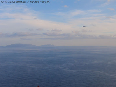 AVIÃO DA TAP PARTE DO FUNCHAL