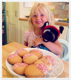 Florentine and Pig's yummy Rainbow Sprinkle Cookies