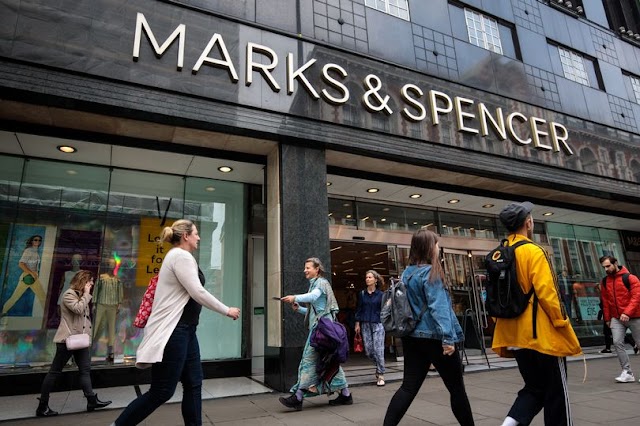 Marks & Spencer dituduh "merusak Natal" dengan pesta donat - Bengkelhoki