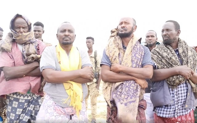 Odayaal la shaqeyn jiray Al-shabaab oo ka soo baxsaday degaanka Ruun Nirgood