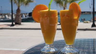 orange-juice-in-the-morning-makes-fresh