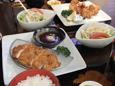 豚カツセット (味噌) と鶏もも唐揚セット