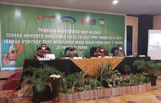 BKN dan BPKP Papua Verifikasi Kembali Data 20 Ribu Tenaga Honorer.lelemuku.com.jpg