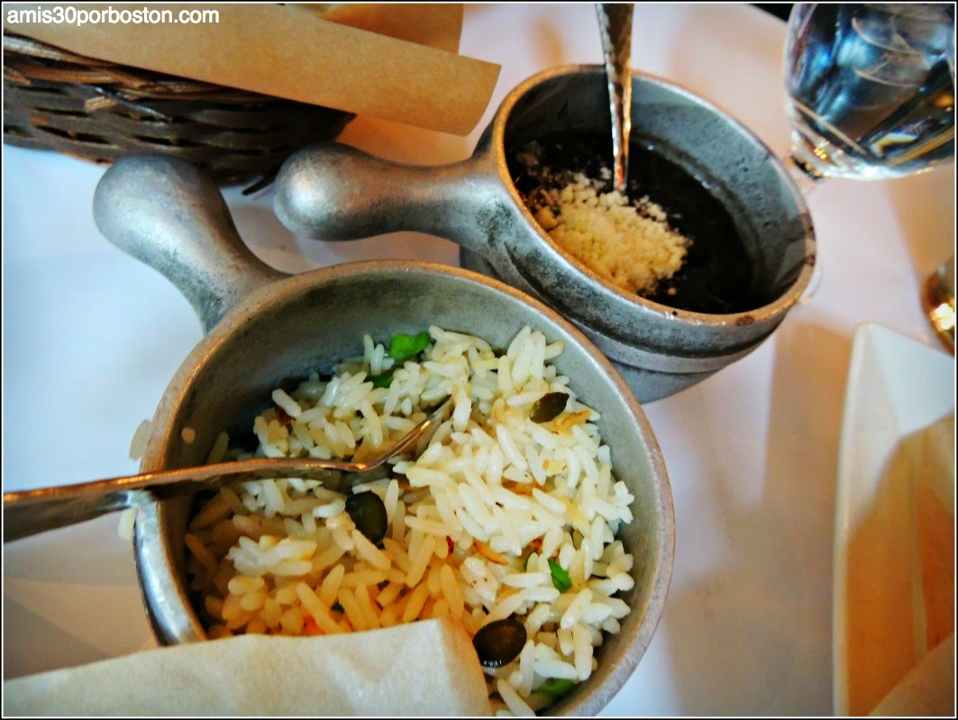 Dine Out Besito: Arroz y Frijoles