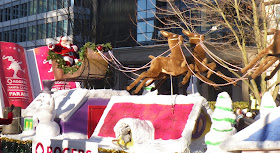  Santa Claus Parade, Vancouver, 2011