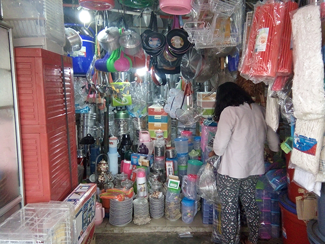 Cari Cooler Box di Pasar Perabot Rumah Tangga, Rawa Bunga