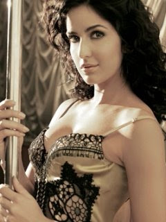 Katrina-Kaif-Hot-Wallpapers-For-Mobiles-40