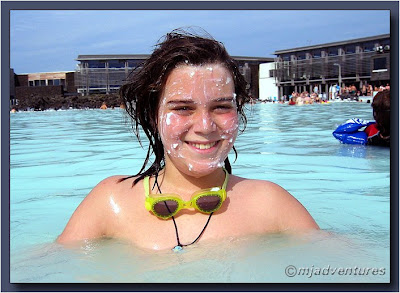 Blue Lagoon face mud pack