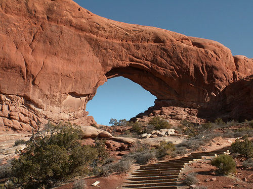 North Window Arch in Arches National Park, Touris destination, vacation spot, vacation, tourism, best vataion spot, Mountain Vacation, National Parks Vacation, Waterfall Vacation, Vacation Pictures, vacation spot in amerika, Arches National Park Vacation