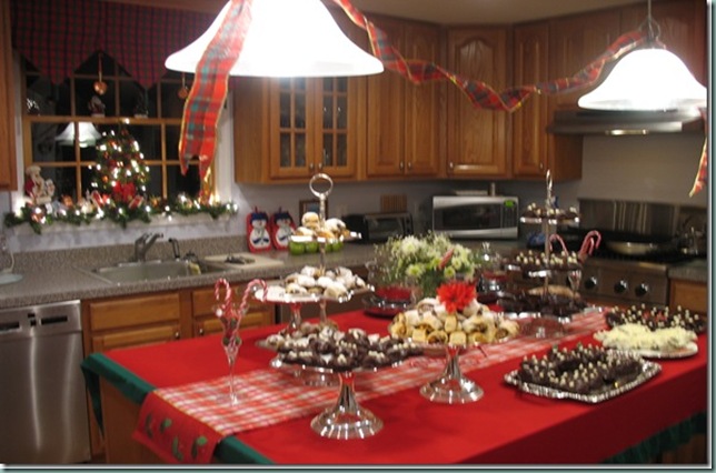 table 450_thumb[7]Cmas buffet