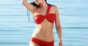 bollywood-navel-piercing-bikini