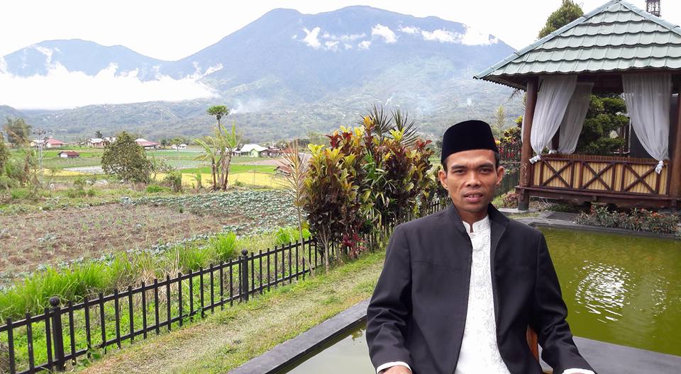 Biografi Profil Biodata Ustadz Abdul Somad, Lc. MA