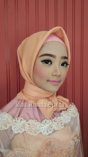 Kursus_make_up_pengantin_blitar