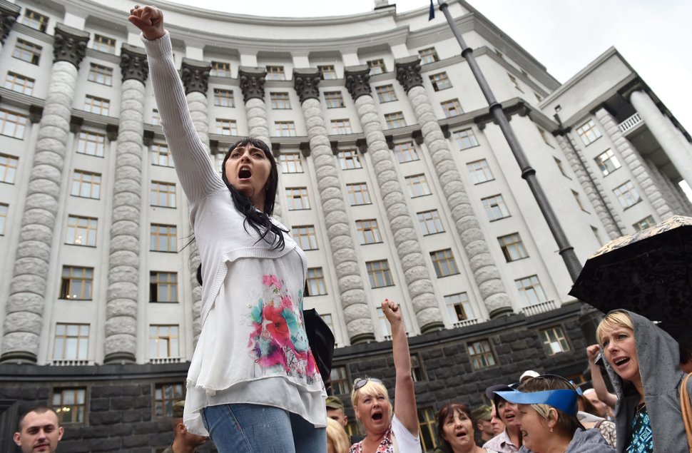 35 Photos Of Protesting Women That Portray Female Power - Ukraine