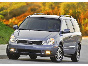 Kia Sedona 2011 (3)