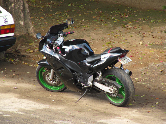 RF 900 R PRETO BVV 1347