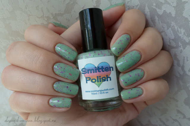 Smitten polish Pink goes good with green!