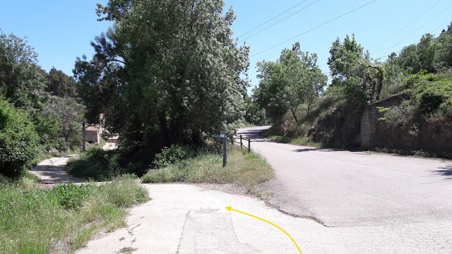 Cabra del Camp a Fontscaldetes, camí entre el Torrent de Cabarrà i Torrent de la Fonosllosa a Cabra del Camp