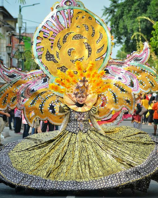 Baju Karnaval