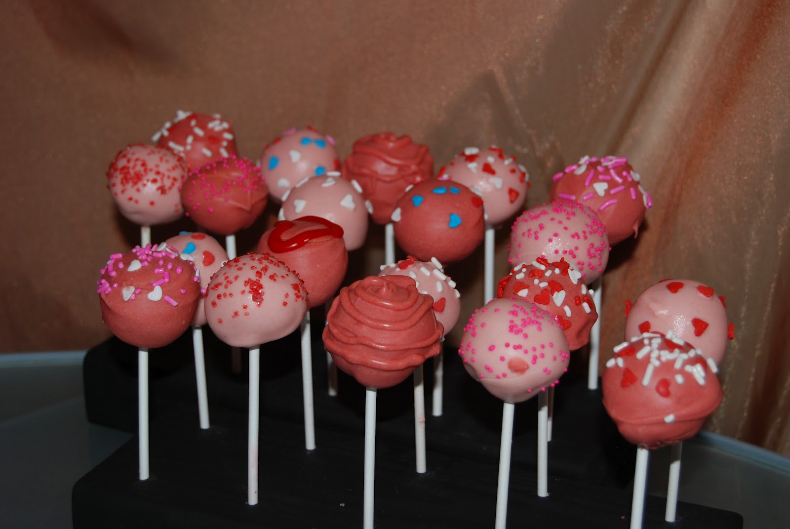 how to make valentine cake pops  this blogthis share to twitter share to facebook labels cake pops