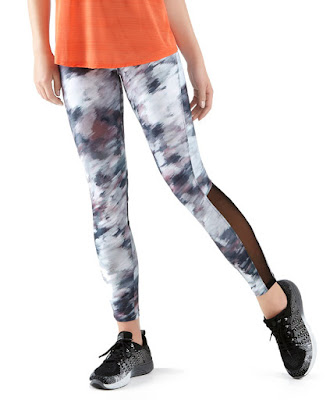 http://www.oysho.com/es/es/prendas/pantalones/gymwear-%26-free-time/pantal%C3%B3n-legging-estampado-all-over-c1196639p6097905.html