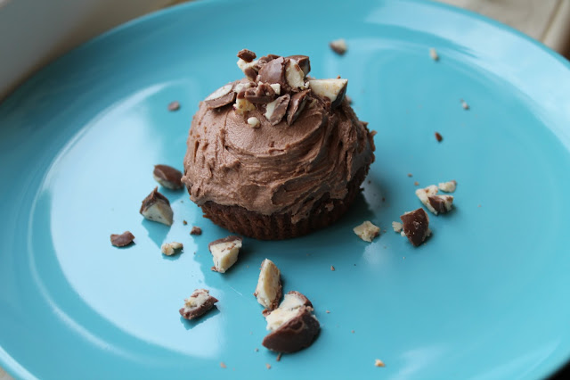 Kinder Choco-Bon Chocolate Cupcake Recipe - Degustabox