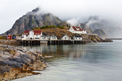 Una hermosa fotografía de Noruega by Fabrizio Fenoglio