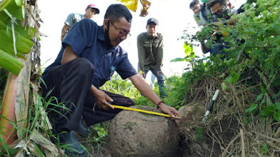 Petani Kutorejo Temukan Stupa Majapahit