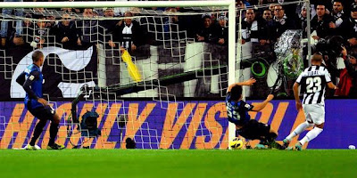 Hasil pertandingan Juventus vs Inter Milan 1-3, 4 November 2012