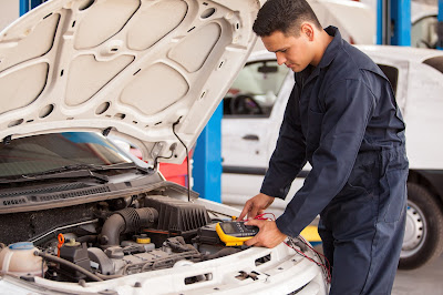 Orlando auto service mechanic tips.