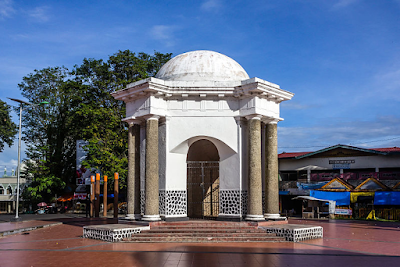  Tugu Thomas Parr (Thomas Parr Monument)