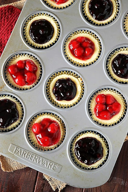  these tasty fiddling beauties tally correct inwards amongst the fun too festive color scheme Red White & Blue Mini Cheesecakes