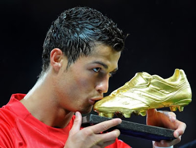 Cristiano Ronaldo  Shoes on Cristiano Ronaldo Football Shoes   All About Sports Stars