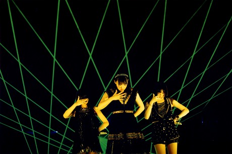 Perfume_livefolio_m