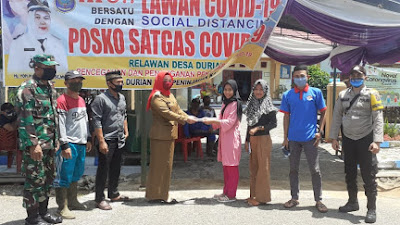 Warga Desa Durian Diberikan Bantuan Masker