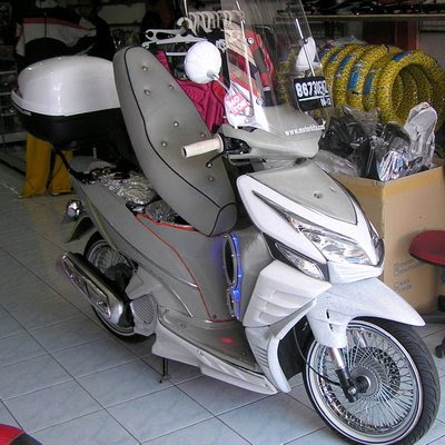 Retro Style of Vario