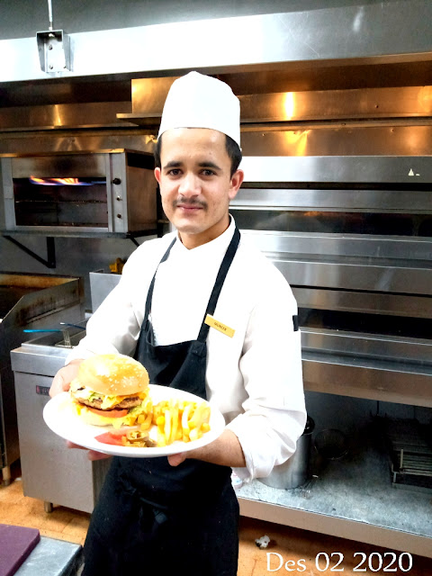 Chicken Burger With Chef Muneeb Abbasi