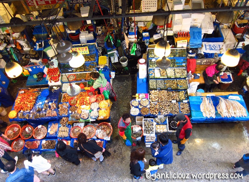 Noryangjin Fisheries Wholesale Market (노량진수산시장)