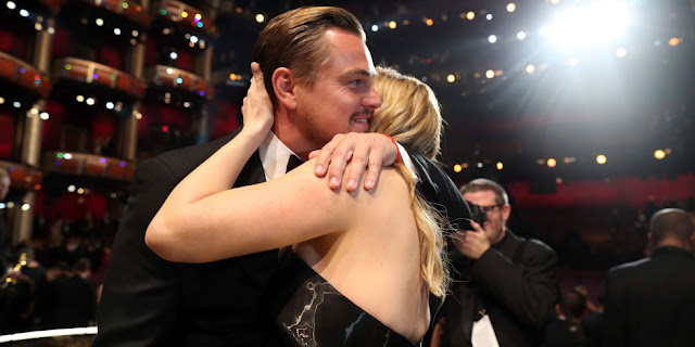 Kumpulan Foto Mesra Leonardo dan Kate Winslet di Oscar 2016