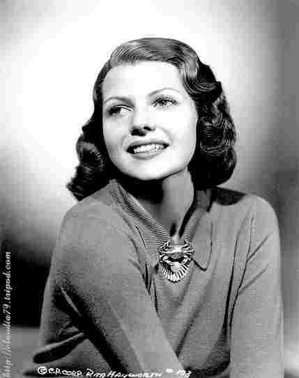 Wear the same brooch that Rita Hayworth wore