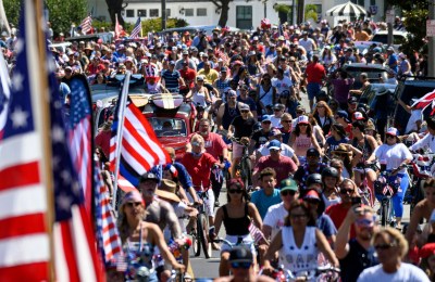 https://www.ocregister.com/2022/07/02/thousands-take-patriotic-bike-ride-through-huntington-beach/?utm_email=E45C649154C7958574FE8451F8&g2i_eui=3l4E9vibBSzSZ74DLAjgjFNvqIEeBDP3&g2i_source=newsletter&lctg=E45C649154C7958574FE8451F8&active=no&utm_source=listrak&utm_medium=email&utm_term=https%3a%2f%2fwww.ocregister.com%2f2022%2f07%2f02%2fthousands-take-patriotic-bike-ride-through-huntington-beach%2f&utm_campaign=scng-ocr-localist&utm_content=curated