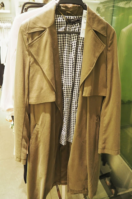  Zara - FLOWING TRENCH COAT WITH GINGHAM CHECK LINING