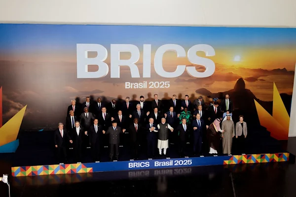 Foto oficial da reunião dos BRICS no BRasil em 2025