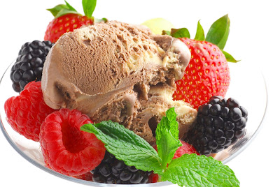 strawberry-raspberry-blackberry-ice-cream-new-image